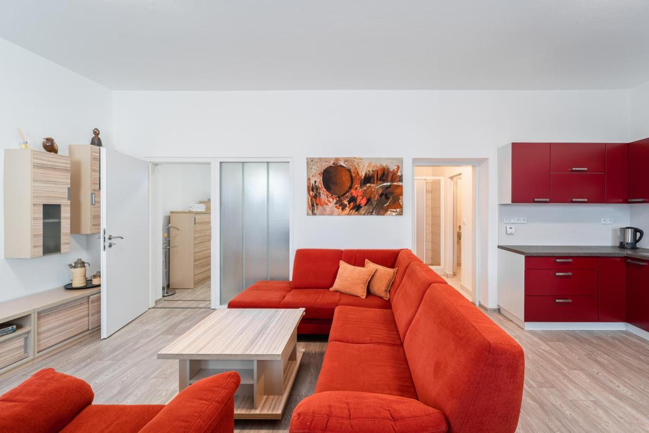 Apartment Yogiam Slavkov u Brna Kültér fotó